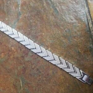 New stainless steel magnetic bracelet 8 inches‎